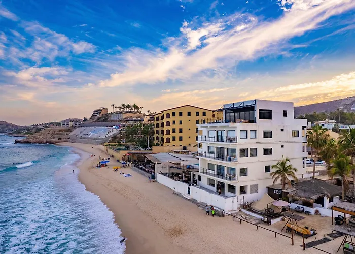 Cabo Break Hotel
